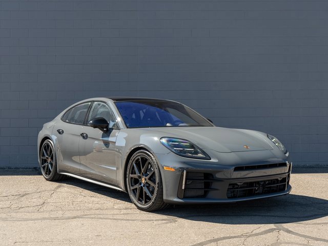 New 2025 Porsche Panamera 4 image 9