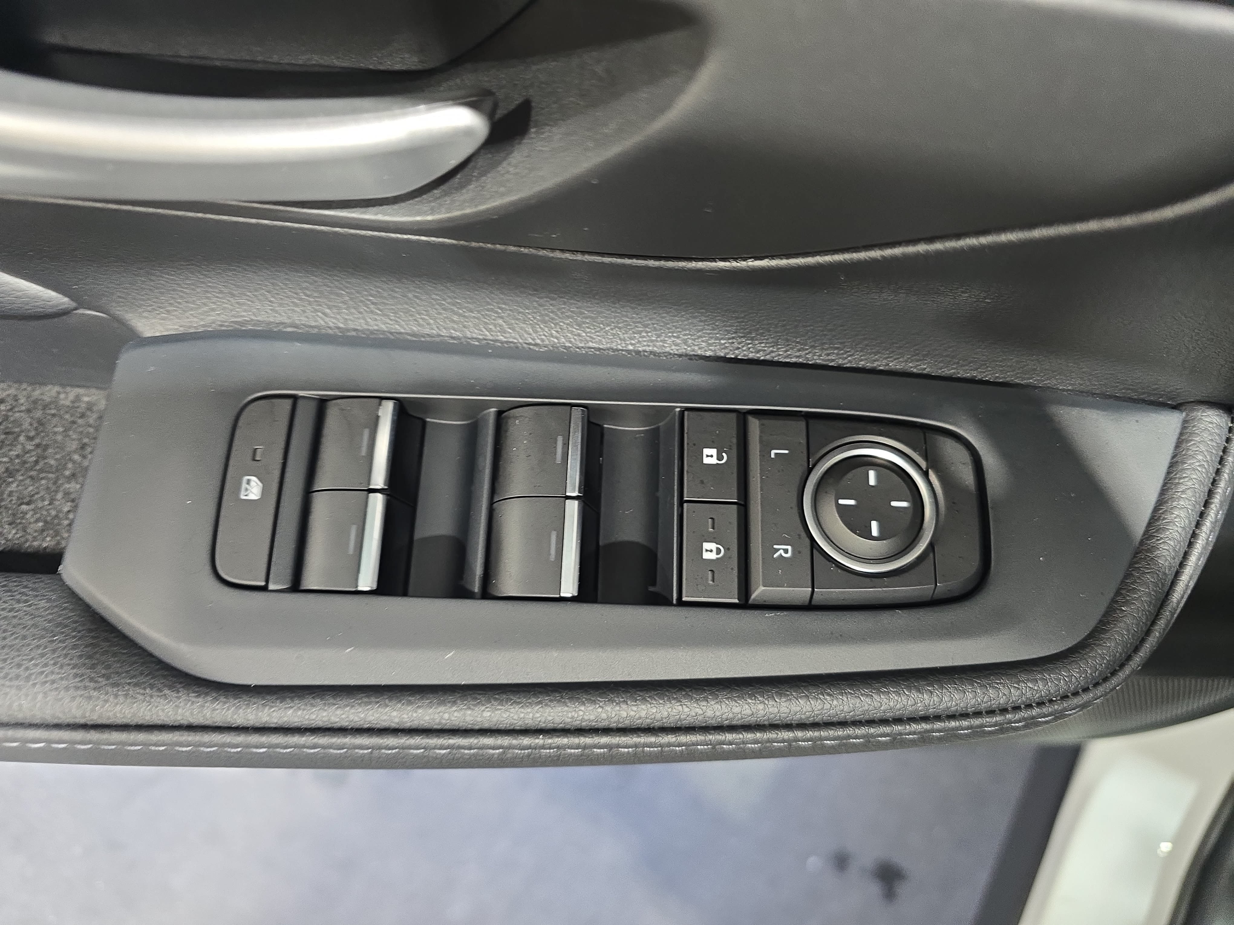Used 2024 Toyota Grand Highlander AWD image 28