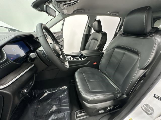 Used 2023 Jeep Grand Cherokee Limited image 18