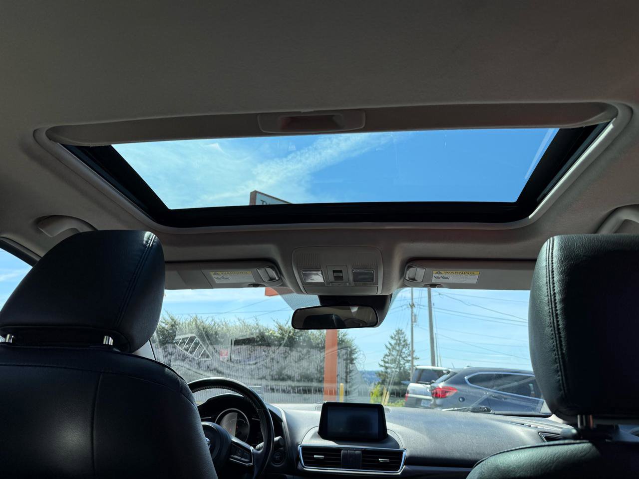 Used 2017 MAZDA MAZDA3 Grand Touring FWD image 26