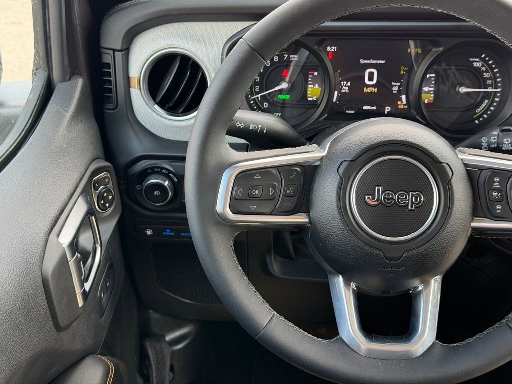 Used 2025 Jeep Wrangler Unlimited Sahara image 20