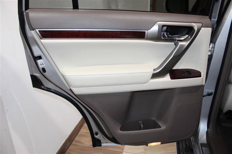 Used 2015 Lexus GX 460 w/ Premium Package AWD/4WD image 35