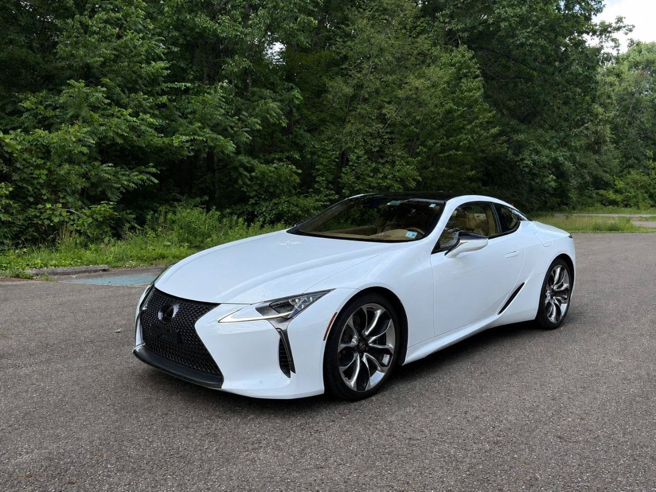 Used 2021 Lexus LC 500 Coupe w/ Performance Package RWD image 2