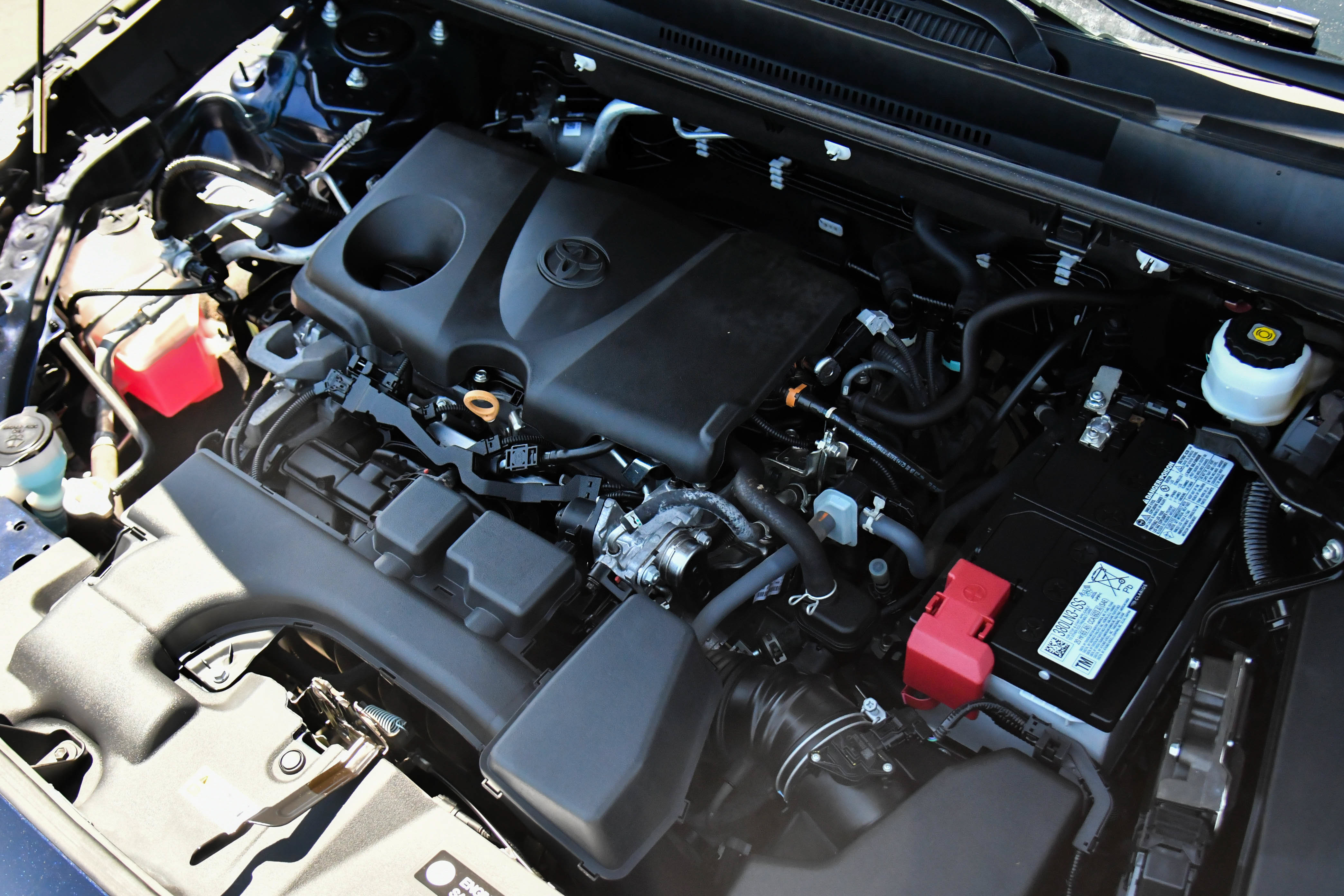 Used 2024 Toyota RAV4 XLE FWD image 48