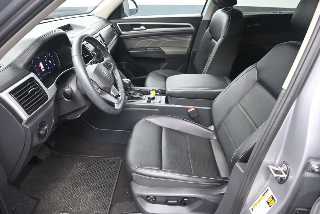 Used 2023 Volkswagen Atlas SE AWD/4WD image 13