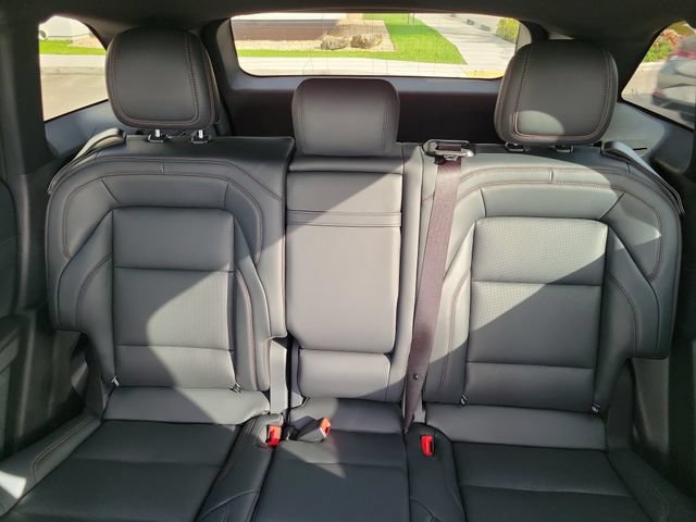 Certified 2024 Lincoln Nautilus Premier w/ Jet Appearance Package AWD/4WD image 12