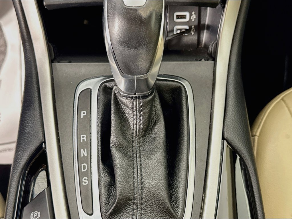 Used 2018 Ford Edge SEL w/ Equipment Group 201A FWD image 20