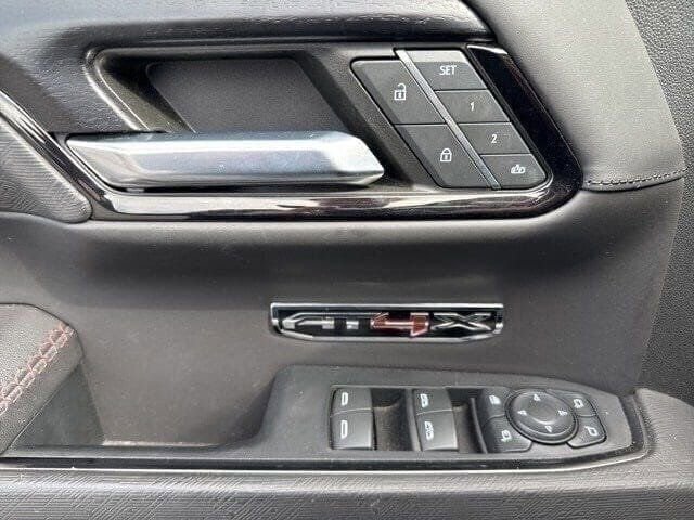 Used 2022 GMC Sierra 1500 AT4X image 27