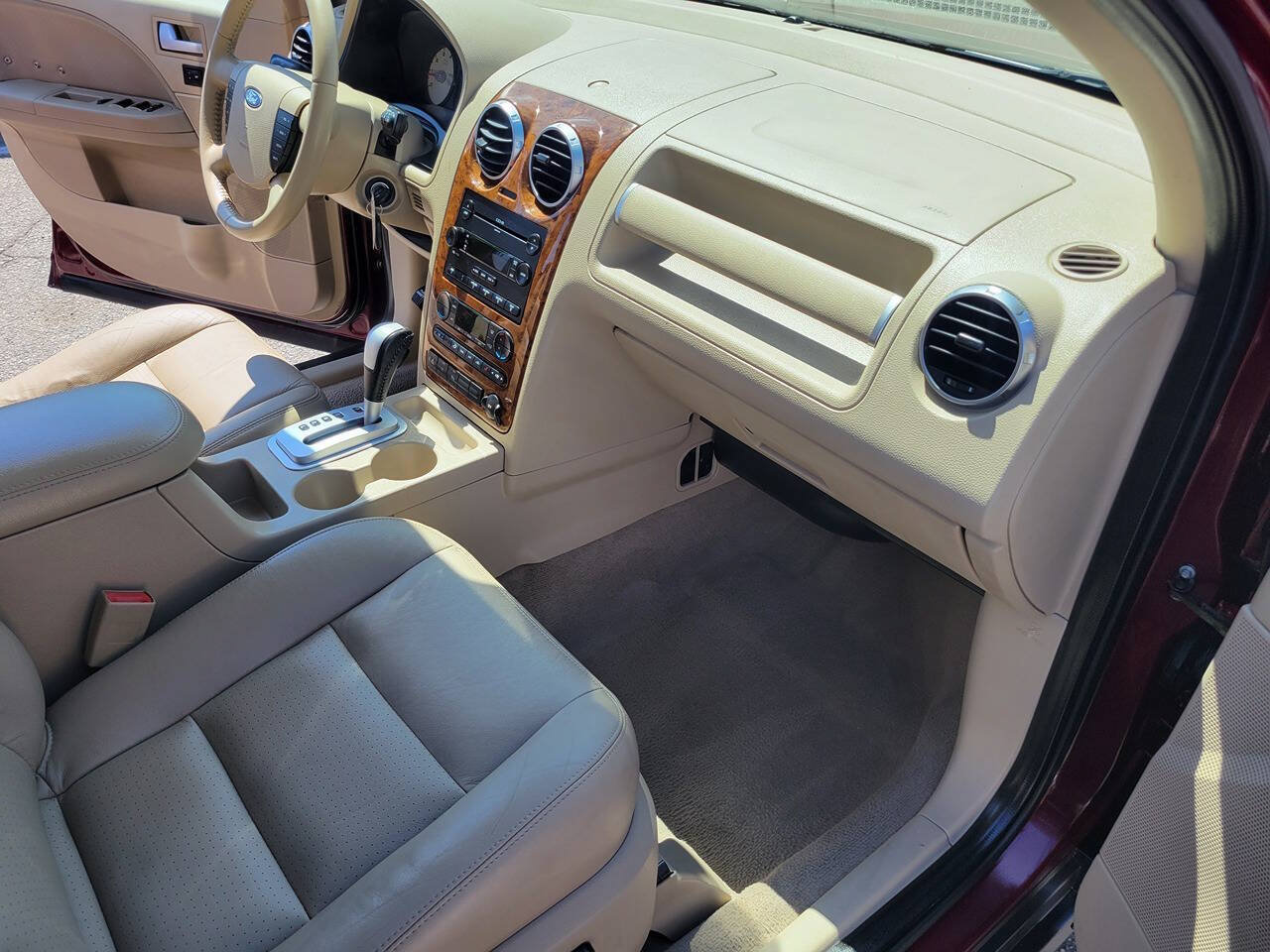 Used 2006 Ford Freestyle Limited AWD/4WD image 20
