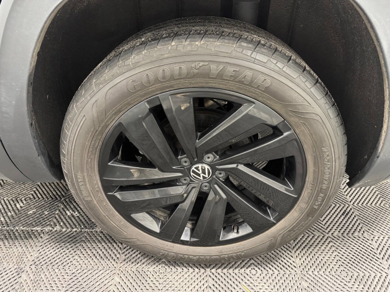 Used 2022 Volkswagen Atlas Cross Sport SE image 33