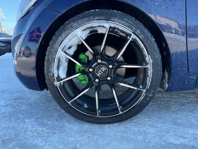 Used 2014 Hyundai Elantra SE w/ Option Group 02 image 9