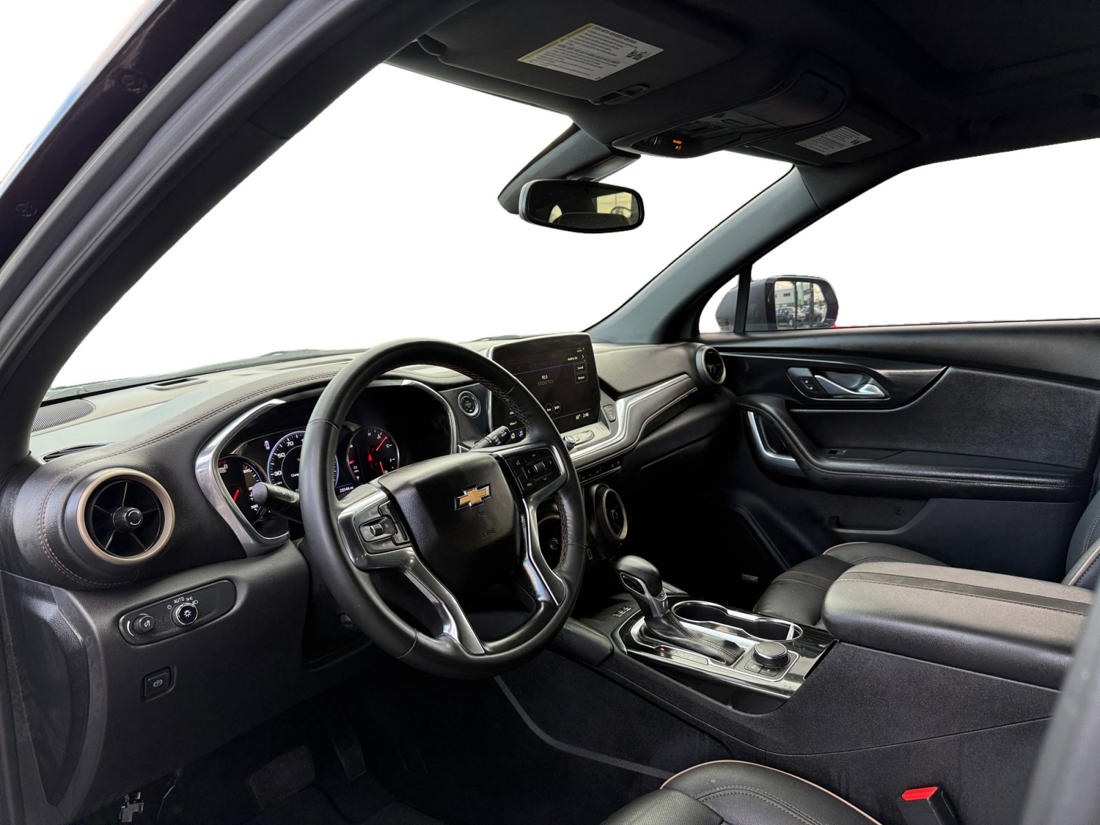 Used 2023 Chevrolet Blazer Premier w/ Enhanced Convenience Package image 9