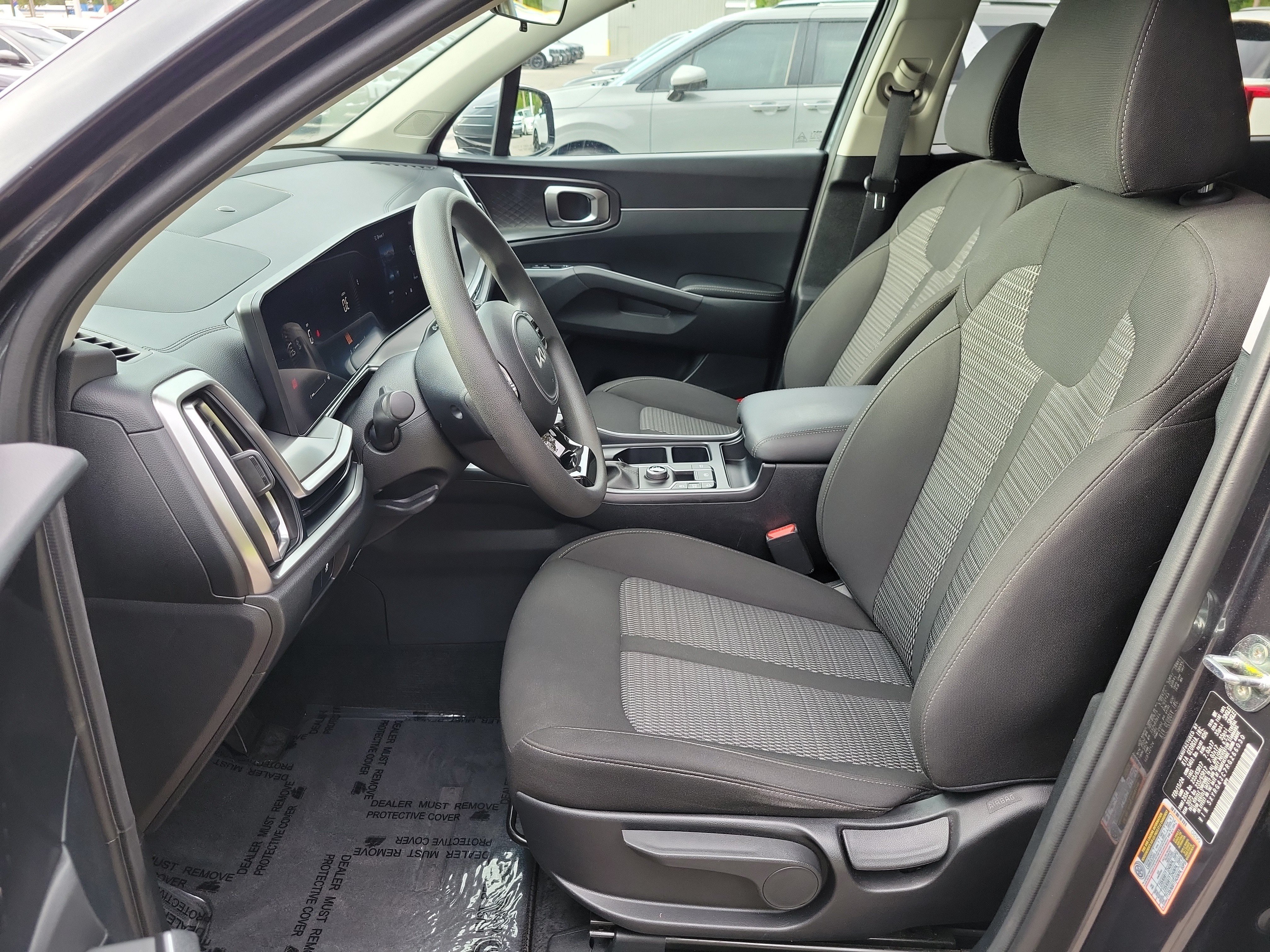 Certified 2024 Kia Sorento LX FWD image 21