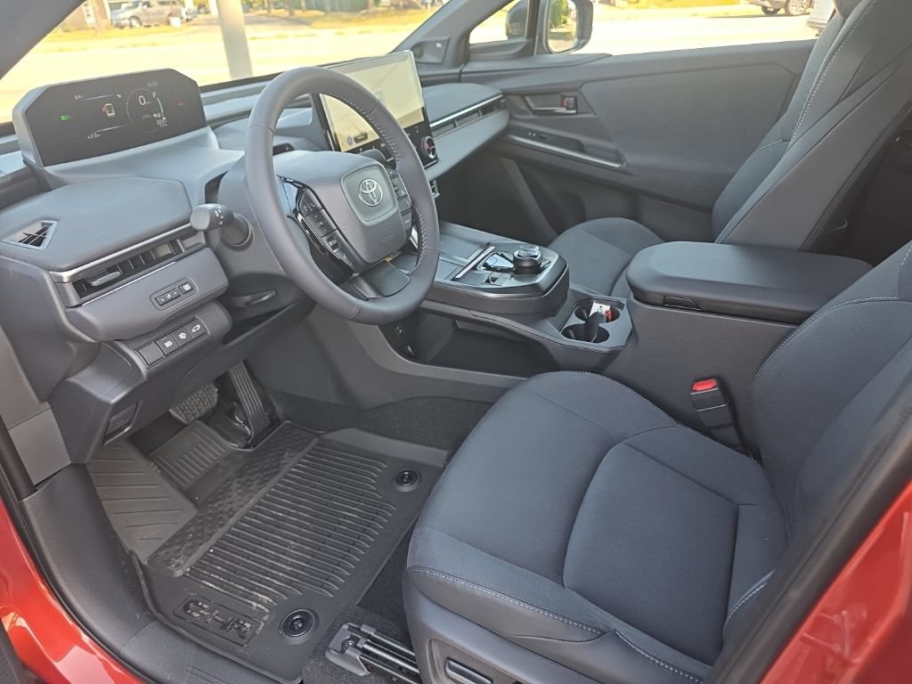 New 2026 Toyota C-HR AWD/4WD image 9
