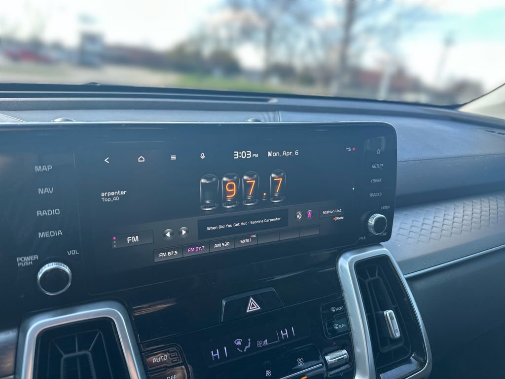 Used 2022 Kia Sorento SX image 12