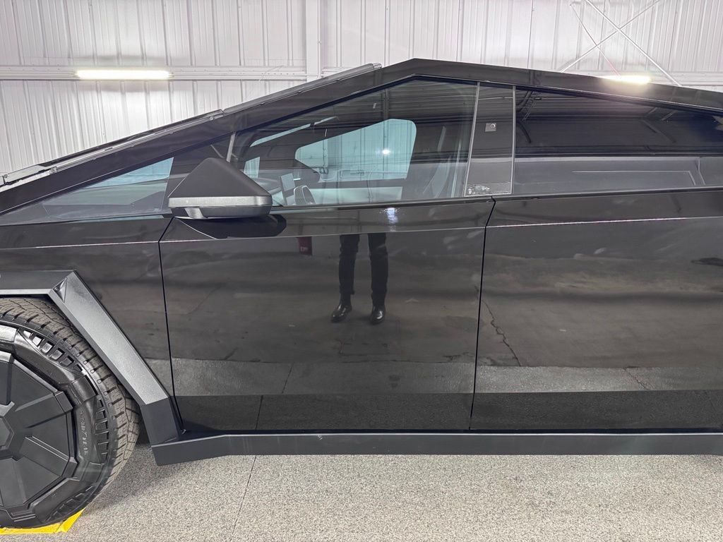 Used 2024 Tesla Cybertruck Cyberbeast AWD/4WD image 16
