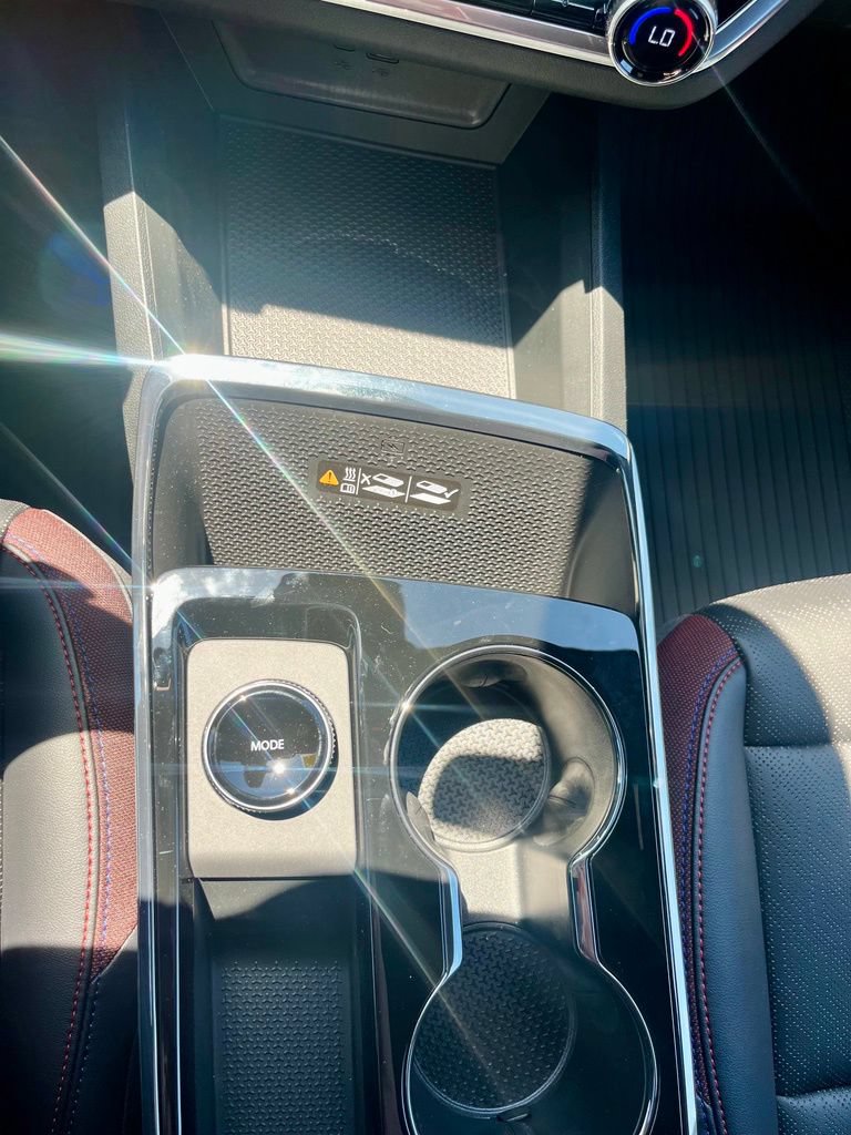 New 2026 Chevrolet Equinox RS w/ Convenience Package III AWD/4WD image 16