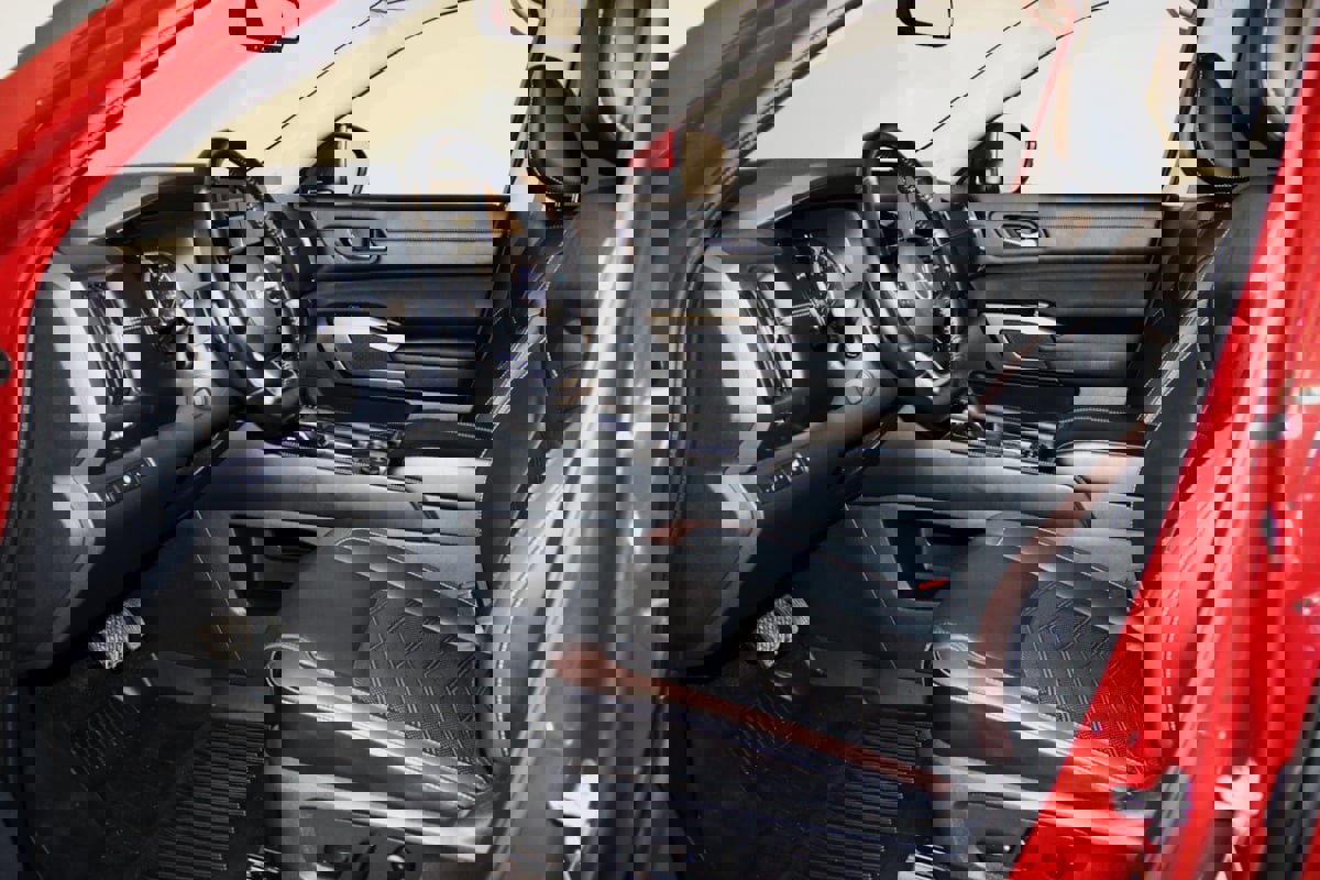 Used 2022 Nissan Pathfinder Platinum w/ Cargo Package image 34