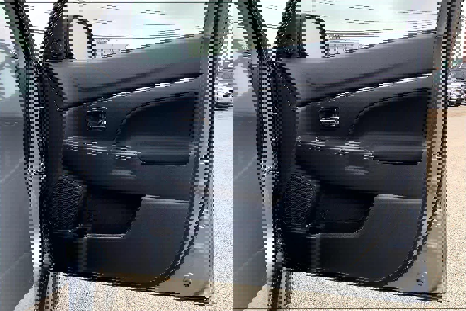 Used 2025 Mitsubishi Outlander Sport LE image 21