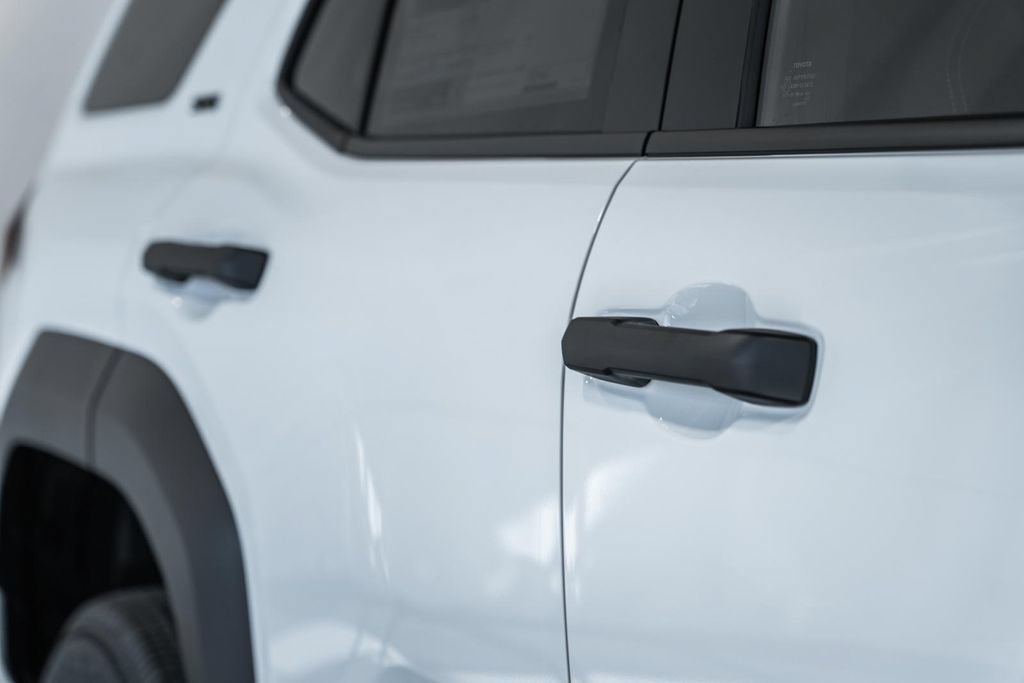 New 2026 Toyota 4Runner SR5 AWD/4WD image 11