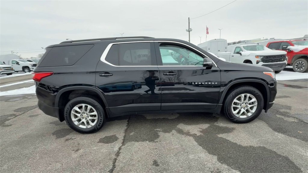 Used 2020 Chevrolet Traverse LT image 9