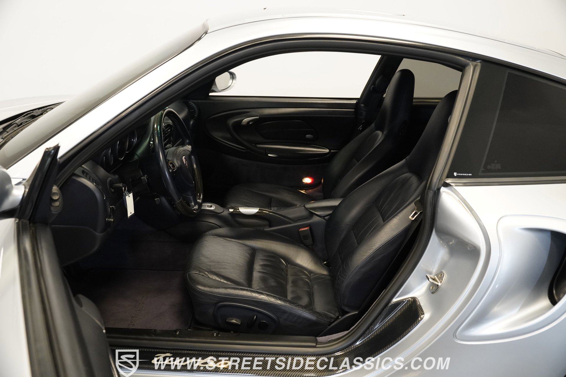 Used 2002 Porsche 911 Turbo image 3