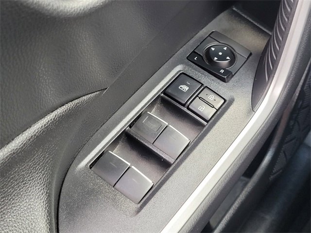 Used 2022 Toyota RAV4 SE image 24