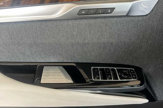 New 2026 Cadillac Escalade Platinum Sport w/ LPO, ONYX Package AWD/4WD image 11