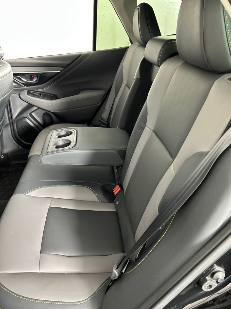 Used 2025 Subaru Outback Onyx Edition image 17