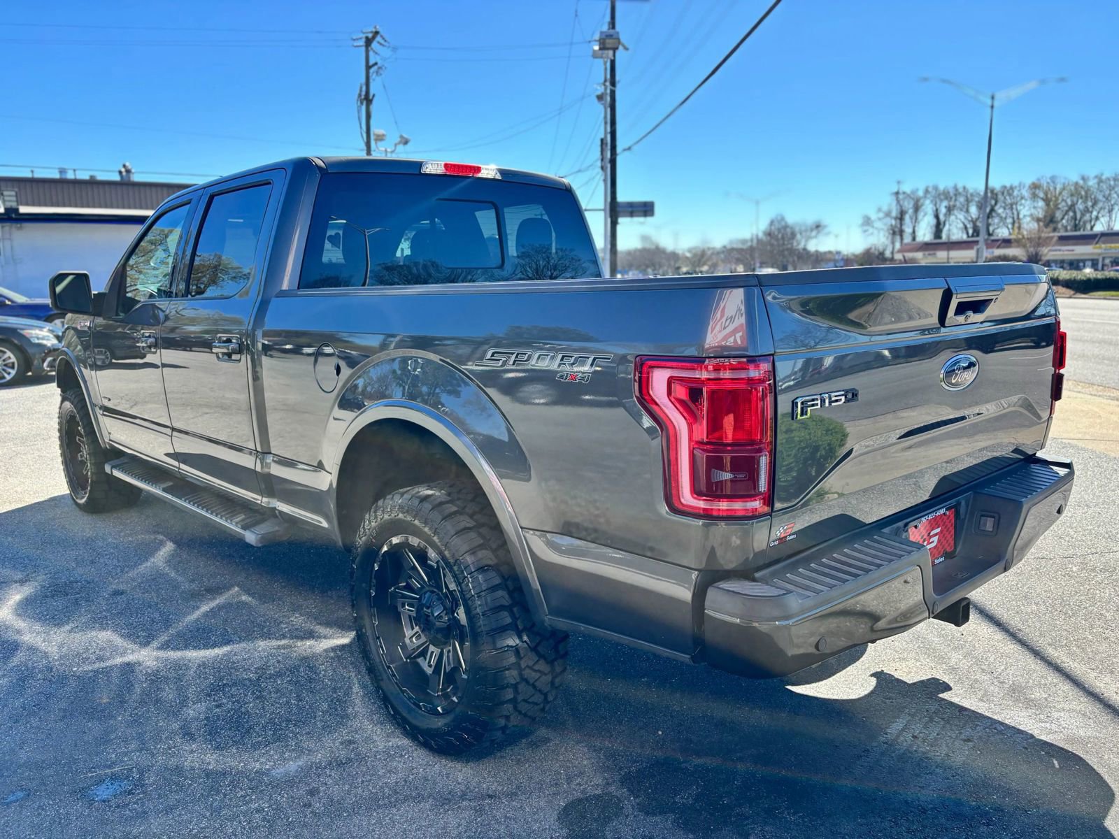 Used 2016 Ford F150 Lariat w/ Equipment Group 502A Luxury AWD/4WD image 6