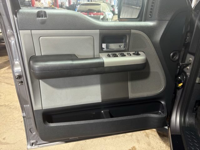 Used 2005 Ford F150 XLT AWD/4WD image 22
