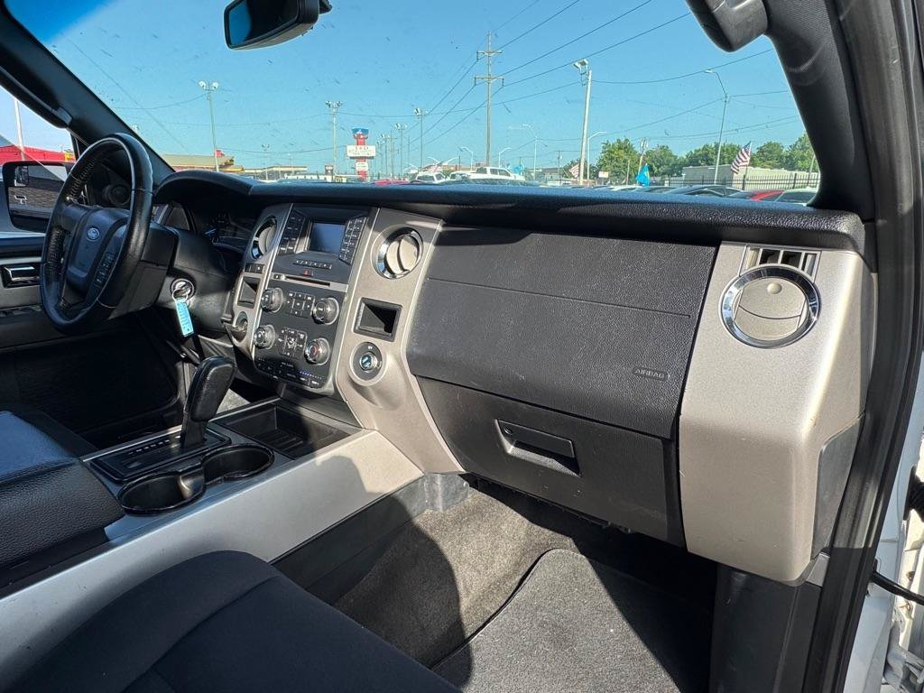 Used 2017 Ford Expedition EL XLT RWD image 15