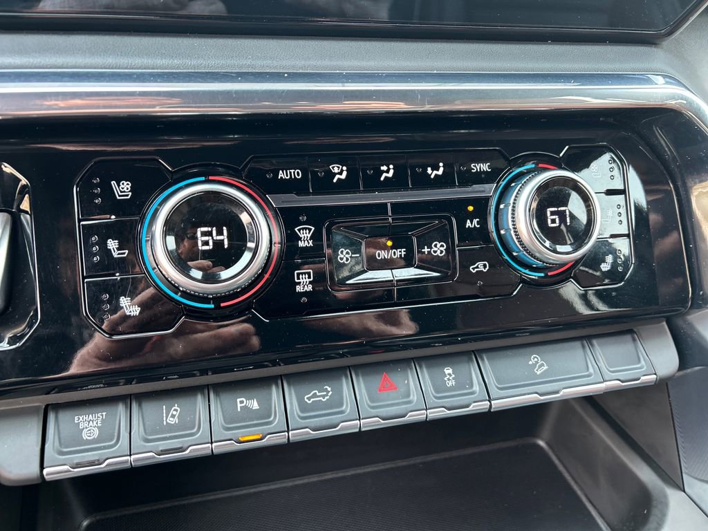 Certified 2025 GMC Sierra 2500 Denali Ultimate image 26