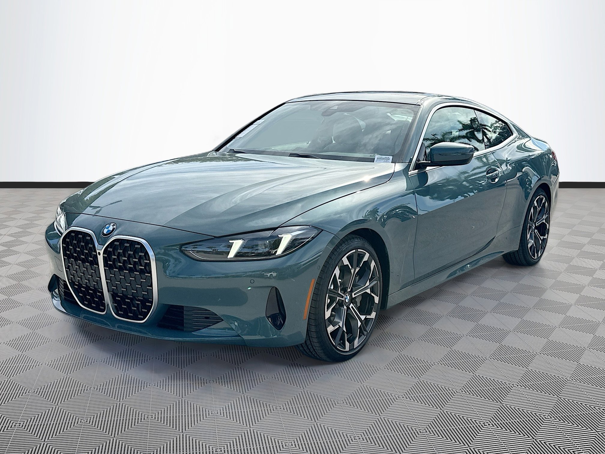 New 2026 BMW 430i Coupe w/ Parking Assistance Package RWD image 3