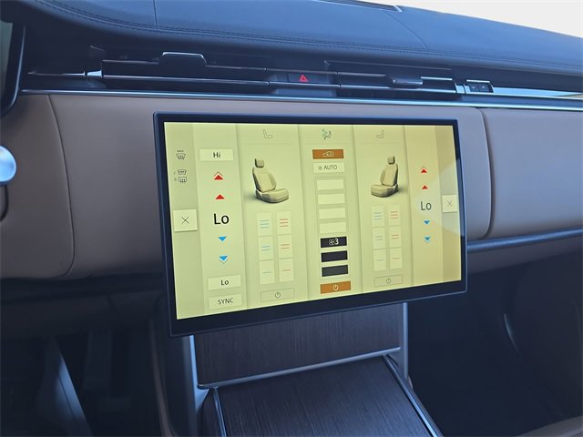 New 2026 Land Rover Range Rover Long Wheelbase SE image 15