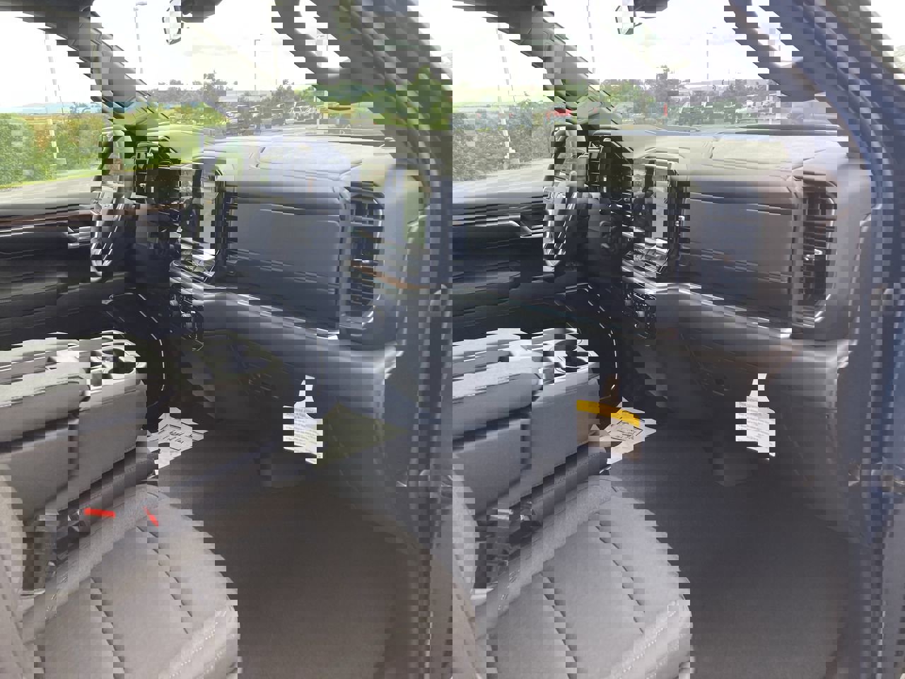 Used 2022 Chevrolet Equinox Premier image 16