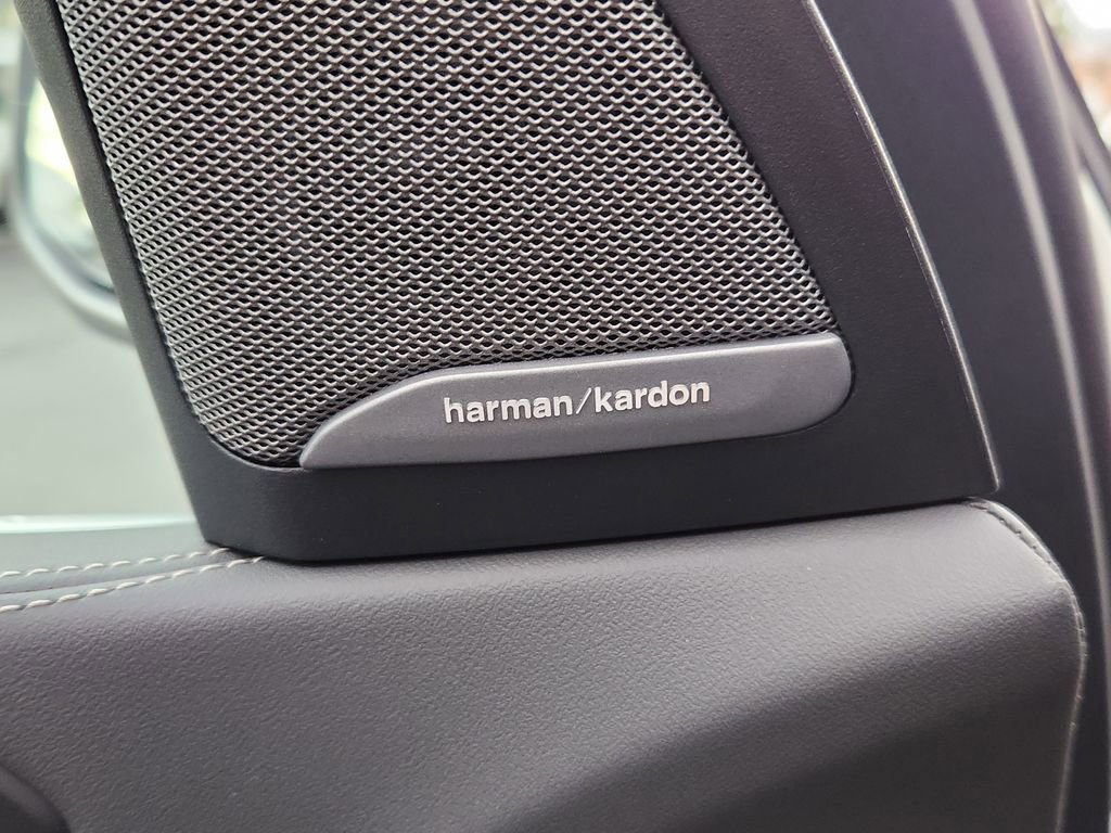 New 2026 BMW X5 xDrive50e w/ Premium Package image 16