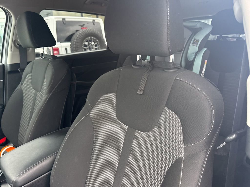 Used 2022 Kia Sorento LX image 21