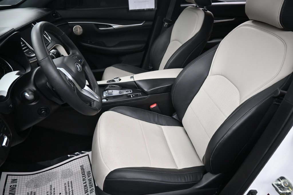 Used 2025 INFINITI QX55 Essential AWD/4WD image 28