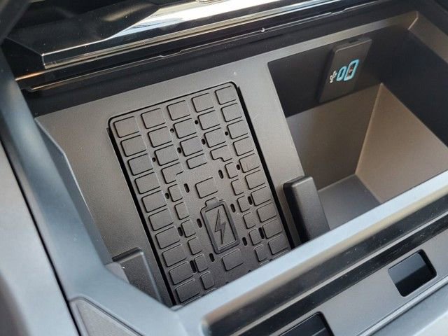 New 2026 Ford F250 Lariat image 19