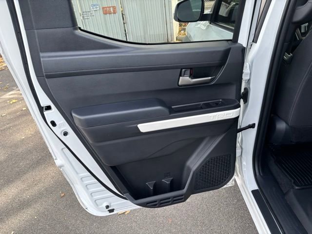 Used 2024 Toyota Tacoma TRD Off-Road image 25