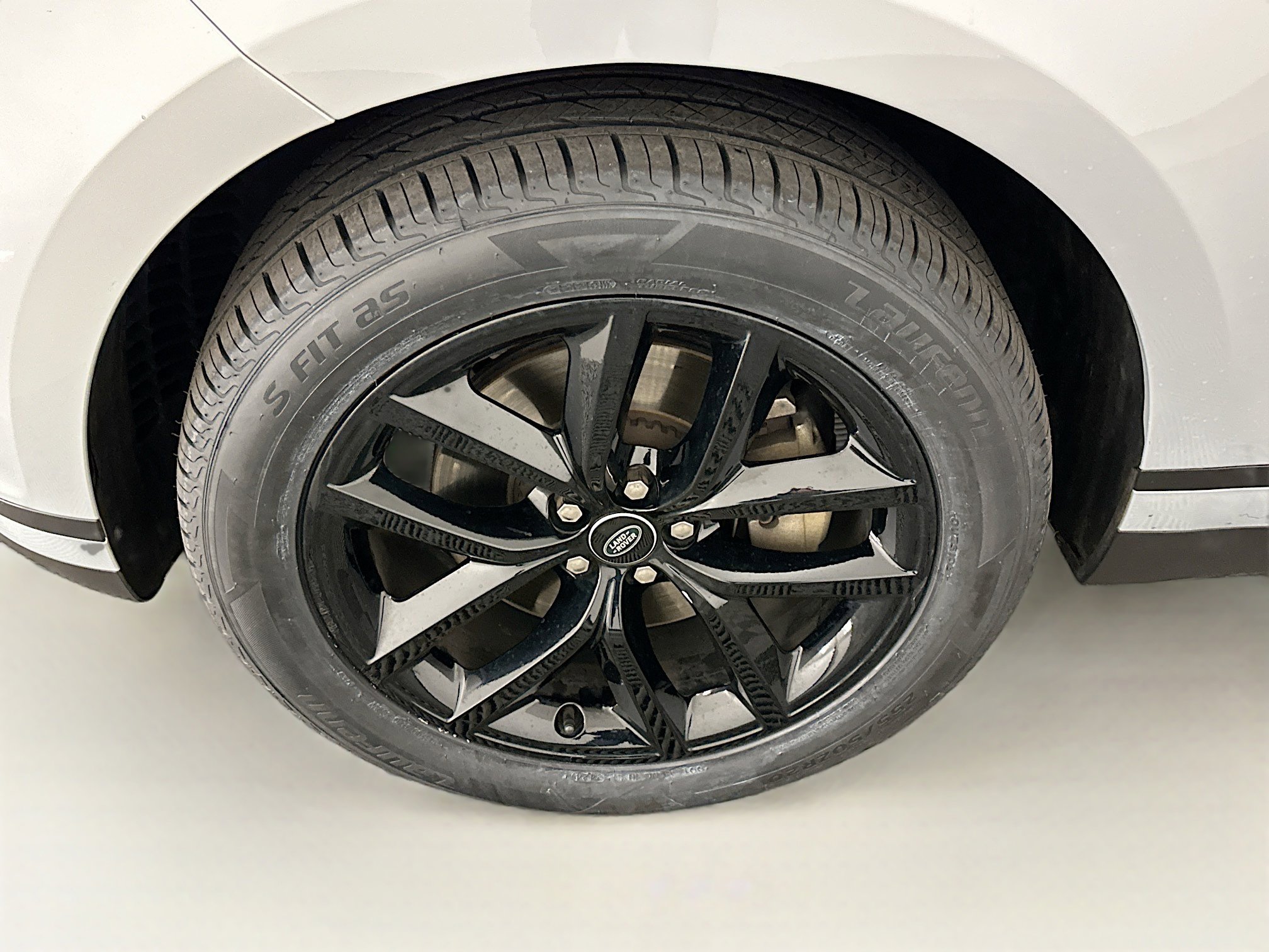 Used 2024 Land Rover Range Rover Velar S image 11