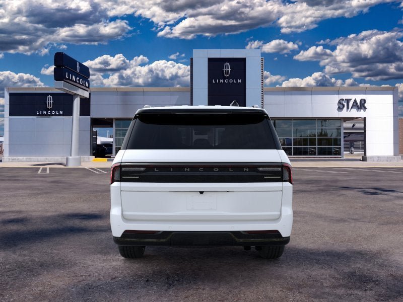 New 2026 Lincoln Navigator L Black Label AWD/4WD image 4