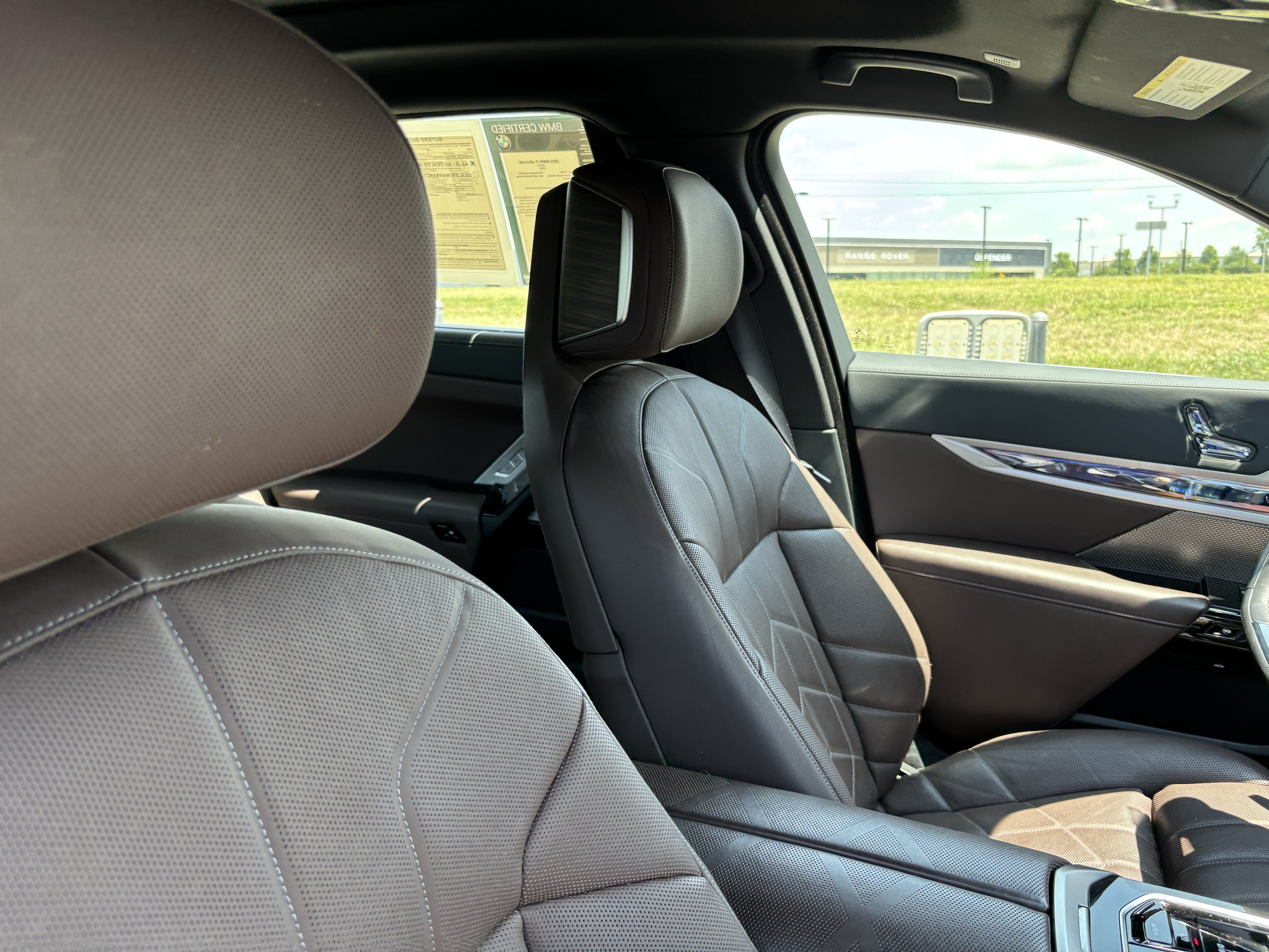 Certified 2023 BMW i7 xDrive60 AWD/4WD image 34
