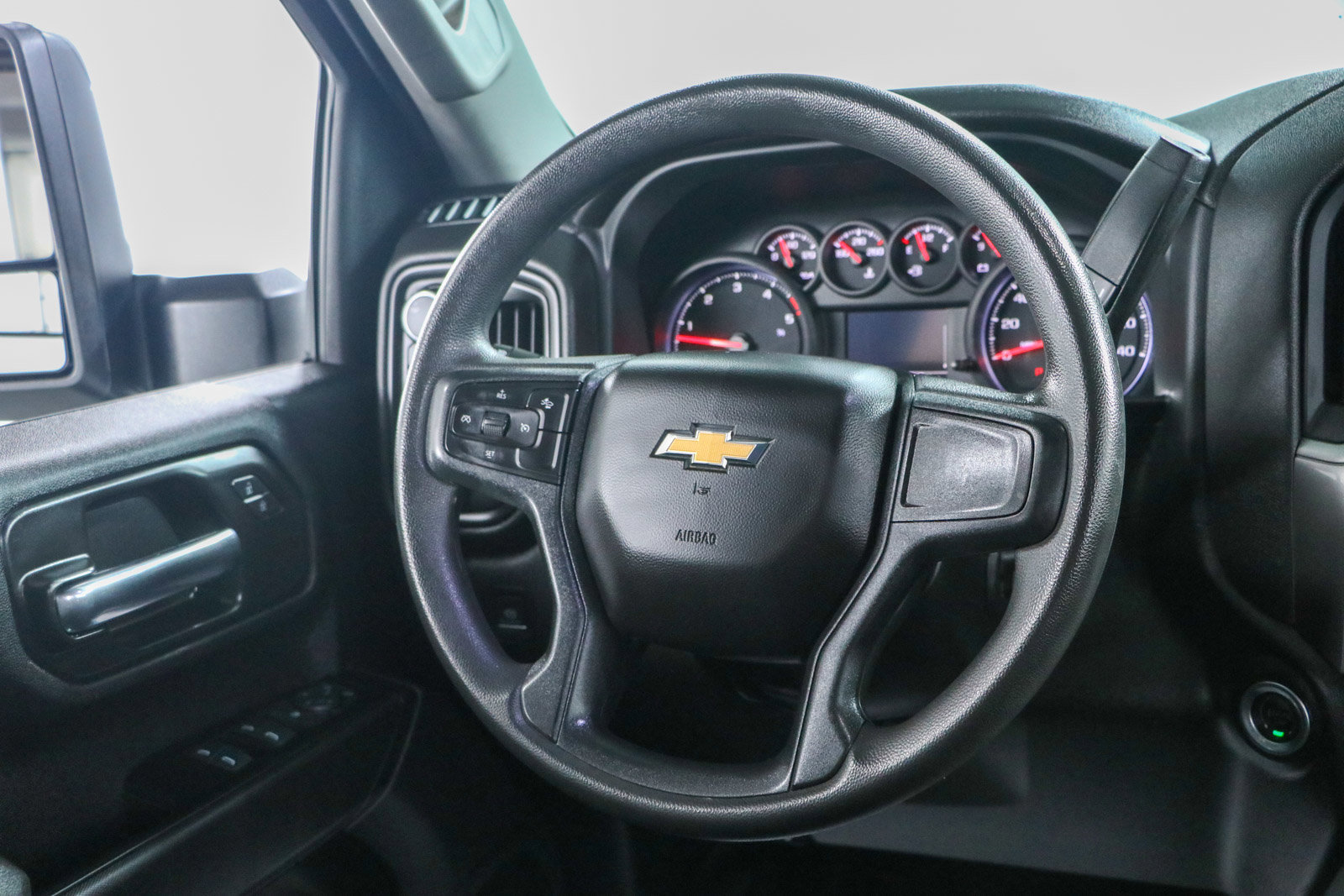 Used 2024 Chevrolet Silverado 3500 W/T image 13