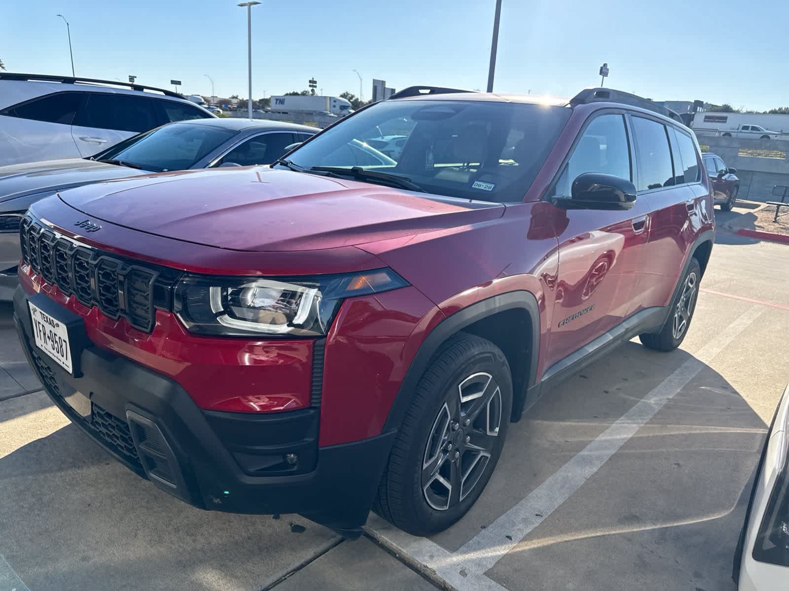 Used 2026 Jeep Cherokee Laredo AWD/4WD image 1