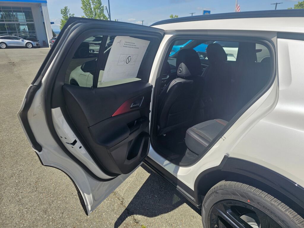 New 2025 Chevrolet Equinox EV RS FWD image 19