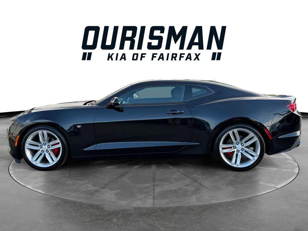 Used 2024 Chevrolet Camaro LT w/ Technology Package RWD image 3