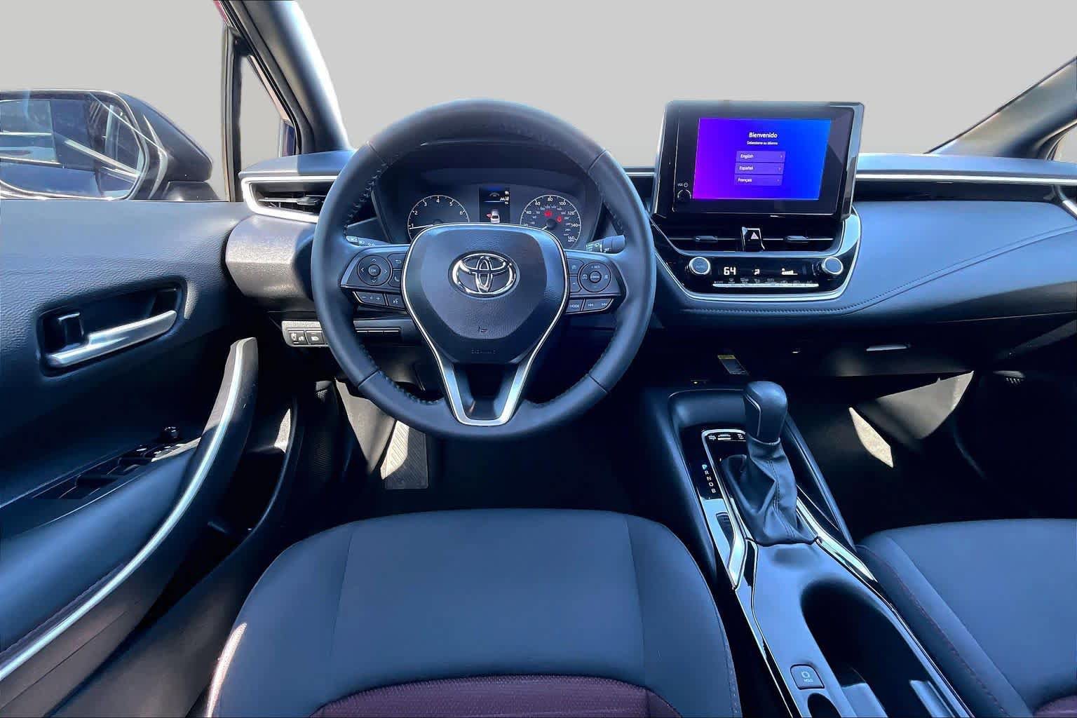 Used 2024 Toyota Corolla SE w/ SE Premium Package FWD image 5