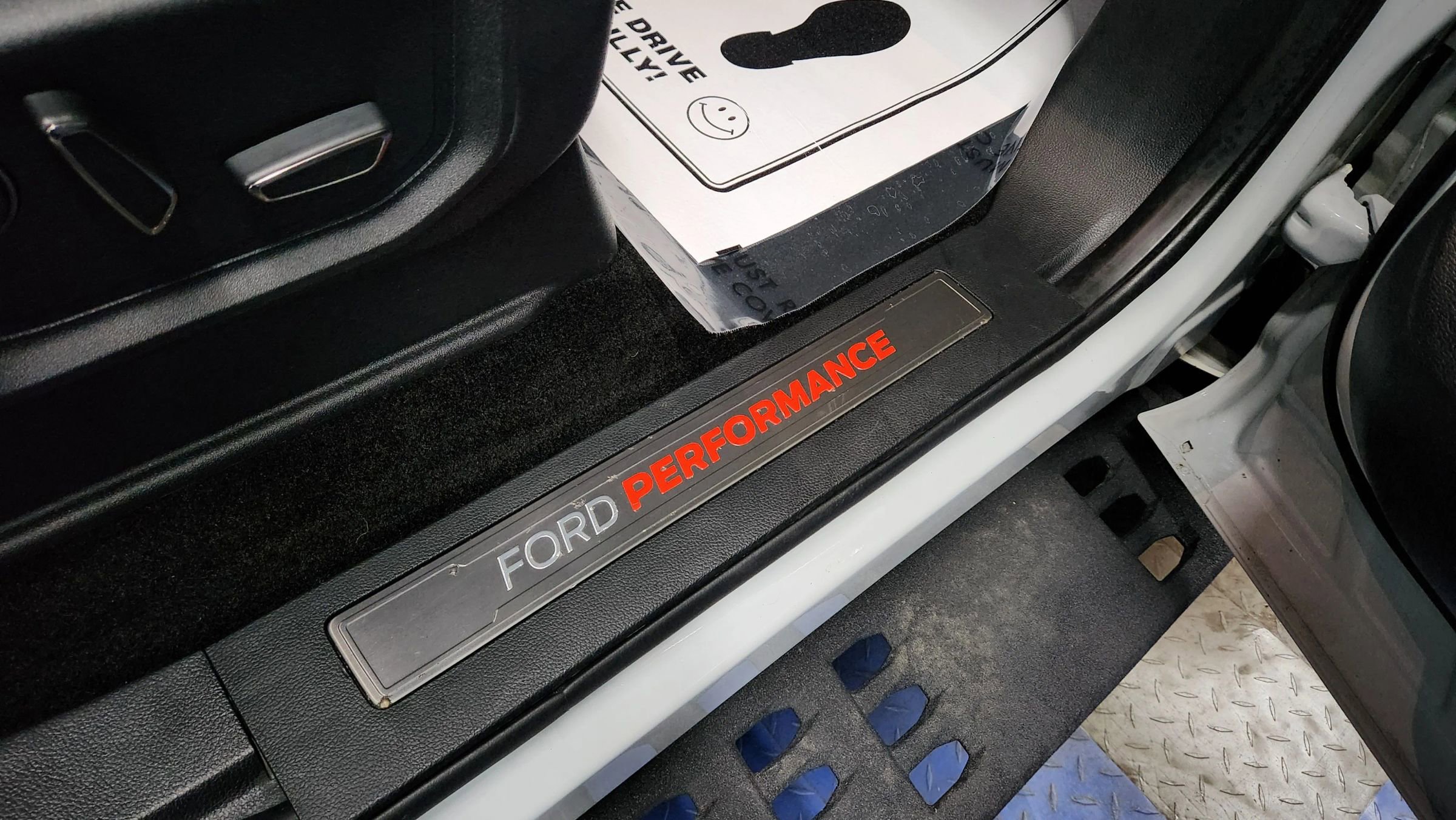 Used 2017 Ford F150 Raptor w/ Equipment Group 802A Luxury image 19